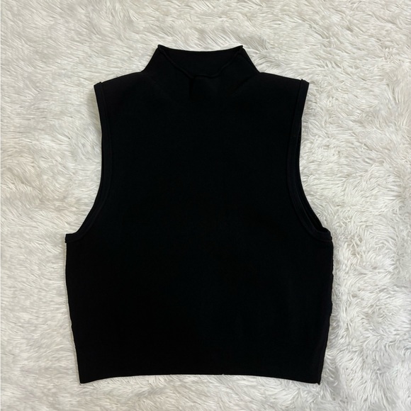 COS Cropped Knitted Sleeveless Top - Picture 2 of 5